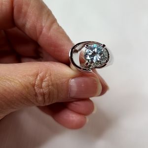 Moissanite 2.50 carat Solitare Unique Ring